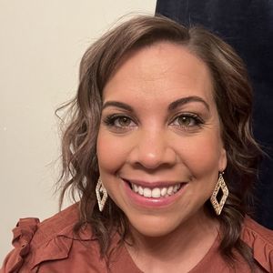 Meet your Posher, Monique